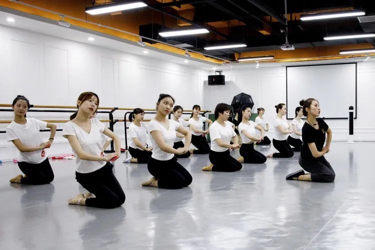 1622085579893551.jpg 1622085579893551.jpg